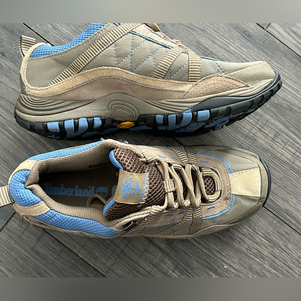 TIMBERLAND Agile hiking shoes in new condition size 6
